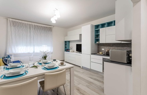 Pavia Apartment | Tania Home