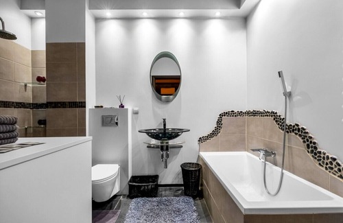 Praga Polnoc Apartment | Targówek Apartment - Parking, Balcony, Train nearby by Rentujemy