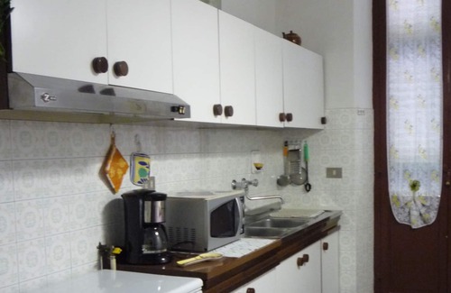 Chianni Apartment | tarrini house with free wifi and great prices throughout the year