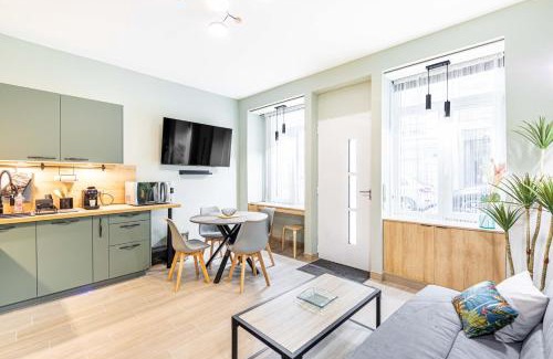 Quartier de Rochechouart Apartment | Taste of Paris near Montmartre Sacre Coeur