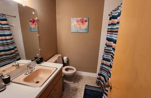 Euclid House | Tastefully Furnished 3bd @Euclid