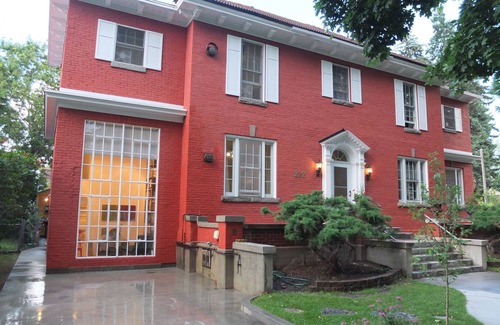 Hamilton Apartment | Tastefully Furnished Downtown Apartment In The Historic Wesley Building.