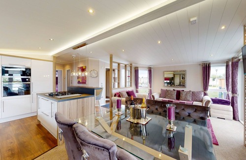 Dogdyke House | Tattershall VIP Lodge - Sleeps 6 - Terrace with private hot tub
