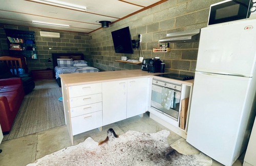 Taylor Bay Apartment | Taylor Bay Cabin - Lakeview