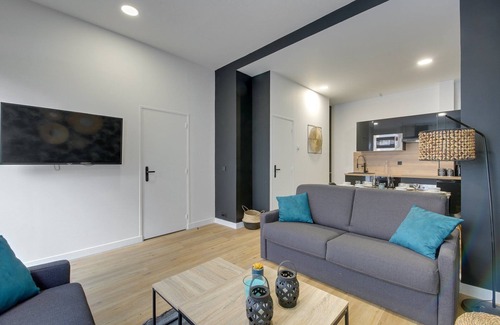 Quartier de la Maison-Blanche Apartment | TBS 65 - Charming and elegant apartment