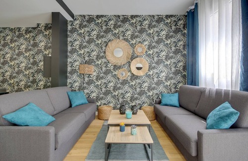 Quartier de la Maison-Blanche Apartment | TBS 65 - Charming and elegant apartment