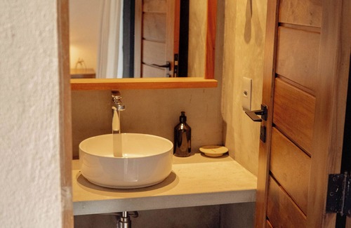 Guriu Village Hotel | Teçá Suites