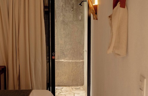 Guriu Village Hotel | Teçá Suites