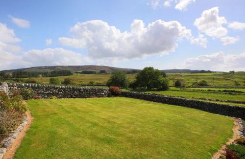 Newton Stewart House | Teapot Cottage
