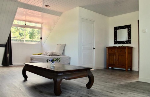 Uturoa House | Tekauhivai Lodge