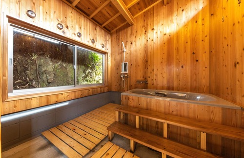 Nachikatsuura House | Temple Hotel Daitaiji