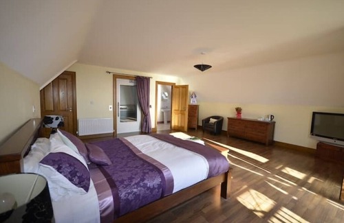 Ballymacarthur Bed & Breakfast | TEMPLEVIEW SUITE