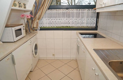 Damp House | Tent roof house - large plot - sunny terrace - - with fiber optic W-LAN and