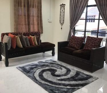 Kota Bharu House | Teratak Tok Wan 1 and 2