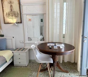 Little Venice Apartment | Terra Nova