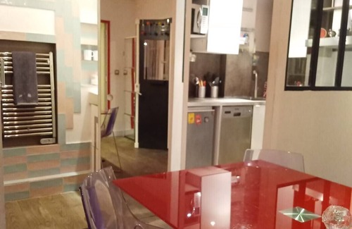 Baille Apartment | Terrace and veranda: a garden on the 5th floor, atypical and cocooning.