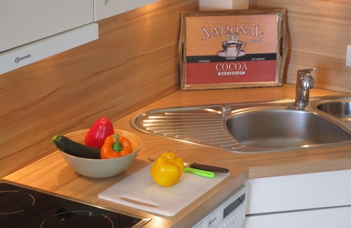 Kronsgaard Apartment | *Terrace apartment on the Baltic Sea beach, panoramic sea view, pool, wifi, Godewind A2