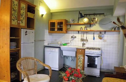 Casteldaccia House | Terrace Suite: Your Fantastic Holiday in a Quaint Village with Mountain View!