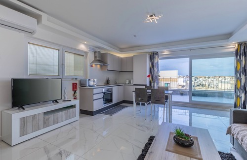 Msida Apartment | Terrace View - A Charming Two Bedrooms Air-Conditioned Penthouse