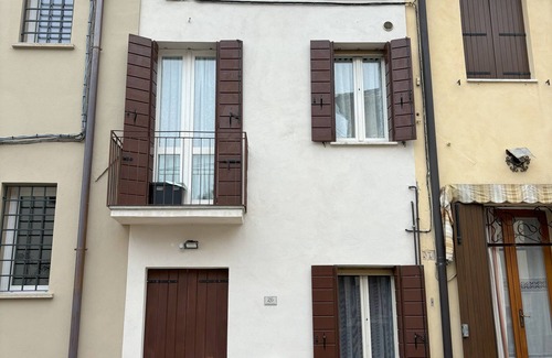 Arqua Petrarca House | Terraced house in the historic center of an ancient village in the Euganean Hills