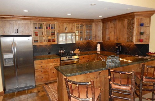 Teton Village Condo | Teton Club 15-35% Off Most Weeks, Ski-in/Out to Tram, Gondola- 4 Hot Tubs & Spa!