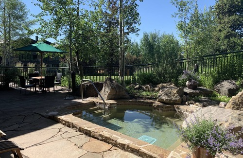 Teton Village Condo | Teton Club 15-35% Off Most Weeks, Ski-in/Out to Tram, Gondola- 4 Hot Tubs & Spa!