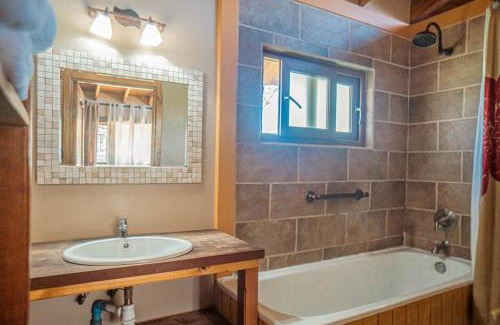 Limache House | Texas Limache