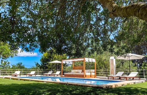 Santa Gertrudis Villa | The White Lotus Ibiza (Can Joncaret)