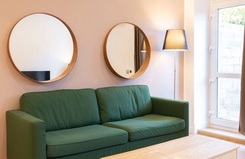 Jarny Apartment | The 4* "Emerald Green" apartment