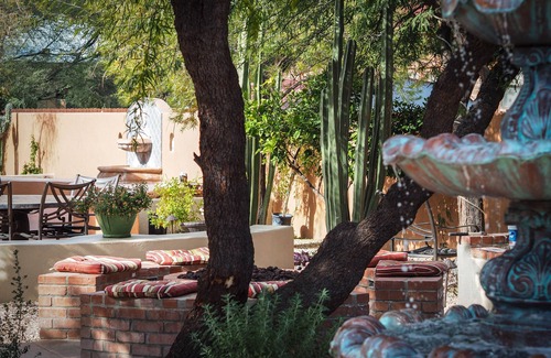 Downtown Tucson Hotel | The 4th Ave Room Located in Downtown Tucson