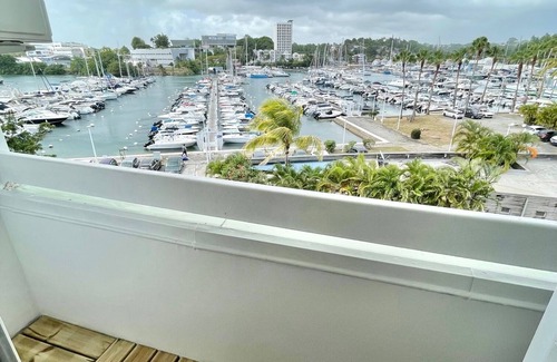 Pointe-a-Pitre Apartment | The "61" MARINA ROOFTOP Superb Marina view/equipped with a WATER TANK