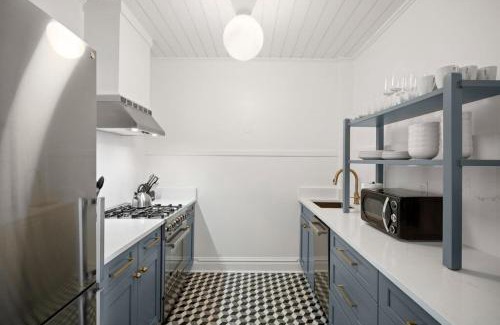 Hyde Park Apartment | The Adaline #3 - Upscale Hyde Park Apt, First Floor