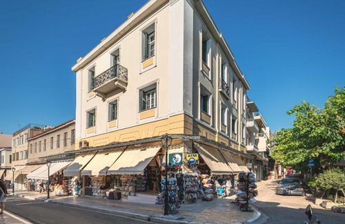 Plaka Apartment | The Aeolian