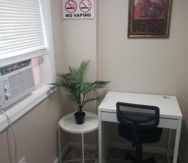 Collingdale Apartment | The Airport Lodge