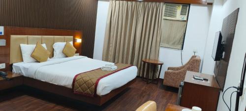 Kopar Khairane Hotel | The Altruist Hotel Navi Mumbai-1