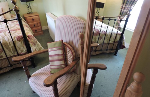 Cuddesdon Bed & Breakfast | The Angel B&B