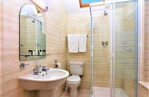 Boolteens Bed & Breakfast | The Anvil Bar & Restaurant