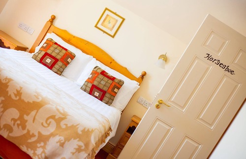 Boolteens Bed & Breakfast | The Anvil Bar & Restaurant