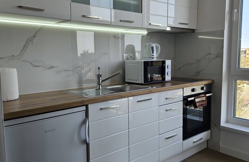 Subotica Apartment | The apart is located 500m from the center of Subotica with kitchen and parking.