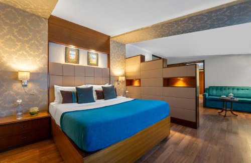 Park Street Hotel | The Astor