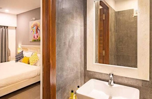 Parshwapuram Hotel | The Bark- An Art Hotel