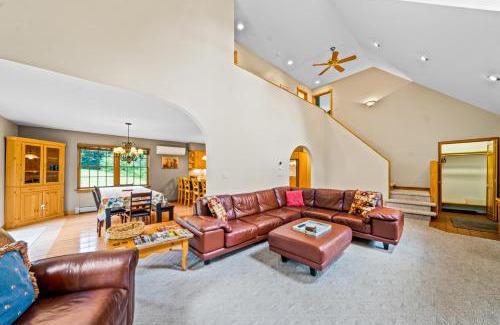 Johnsburg House | The Barn on Bartman