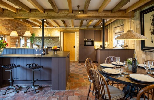 Priors Marston Cottage | The Barns at Holy Well, Southam, sleeps 10 guests in 5 bedrooms