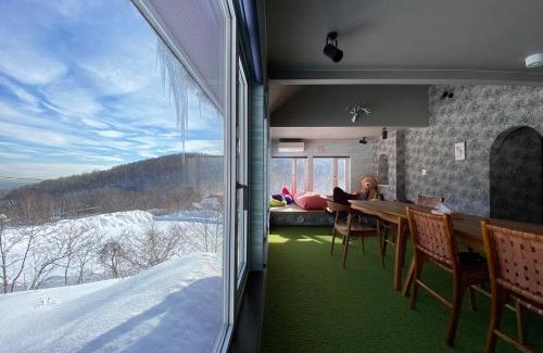 Hariusu Villa | The BASE