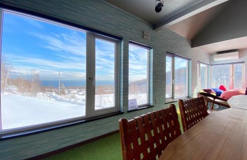 Hariusu Villa | The BASE