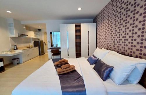 Ban Bang Saen Apartment | The Beach Bangsaen Condo 327-23