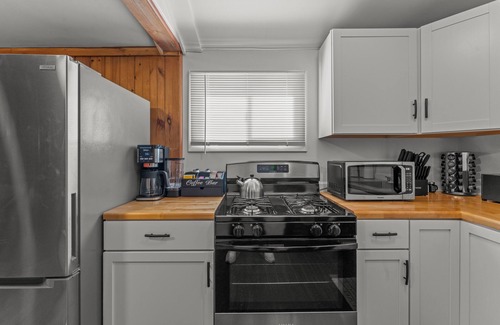 Glasgo House | The Bear Lake Lodge Getaway 15-20 mins to casino