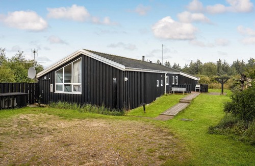 Hirtshals House | The beautiful vacation home is well placed at the end of a dead end street.