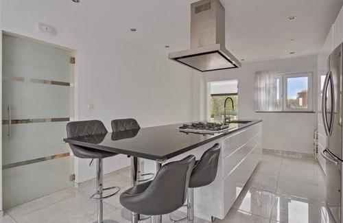 Kortenberg Villa | The Beautiful White House