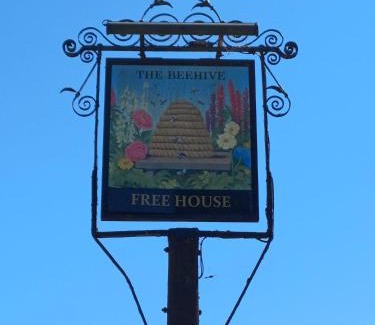 Horringer Hotel | The Beehive Inn